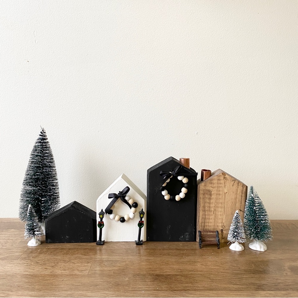Handmade | sweet little winter village - Picture 1 of 6